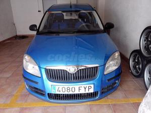 SKODA Roomster 1.4 TDi 80cv Urban 5p.