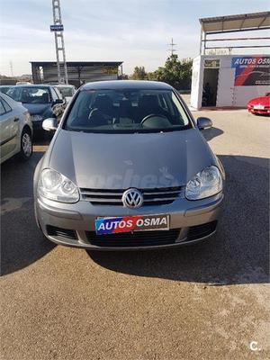 VOLKSWAGEN Golf 1.9 TDI CONCEPTLINE 5p.