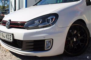 VOLKSWAGEN Golf VI 2.0 TSI 210cv DSG 6 vel GTI 3p.