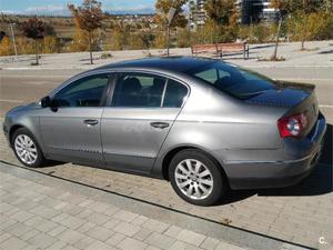 Volkswagen Passat 1.9 Tdi Advance 4p. -06