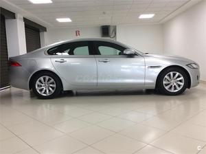 JAGUAR XF 2.0D 132kW 180CV Pure Auto 4p.