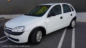 OPEL CORSA EN VENTA EN SALOU (TARRAGONA) - SALOU - SALOU -