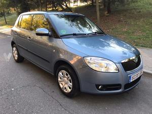 SKODA Fabia cv Young -08