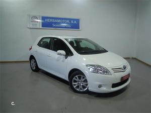 TOYOTA Auris 1.6 VVTi Active 5p.