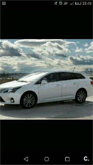 TOYOTA Avensis 2.2 D4D Executive Cross Sport 5p.