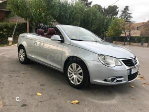 VOLKSWAGEN Eos 2.0 TDI DSG Individual 2p.