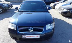 VOLKSWAGEN Passat 1.6 Comfortline 102CV 4p.