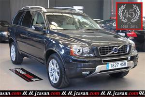 VOLVO XC D4 Momentum Auto 5p.