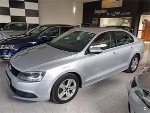 Volkswagen Jetta 1.6 Tdi 105cv Sport 4p. -12