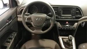 Hyundai Elantra 1.6 Crdi Tecno 4p. -17