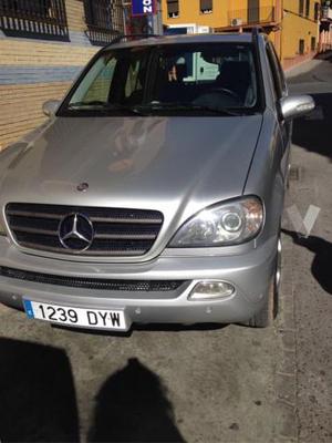 MERCEDES-BENZ Clase M ML 270 CDI -02