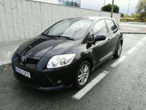 TOYOTA Auris 1.6 VVTi Dual Luna -08