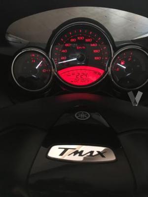 YAMAHA T-Max 