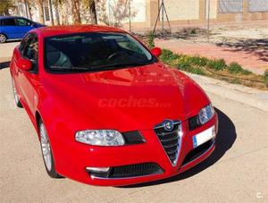 Alfa Romeo Gt 1.9 Jtd Distinctive 3p. -08