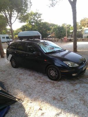 FORD Focus 1.8 TDdi Ghia -02