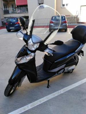 HONDA SCOOPY SH300i ABS Top Box (modelo actual) -11