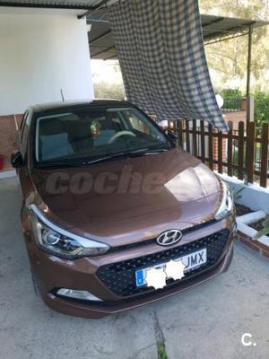 HYUNDAI i CRDi Tecno con Alerta Carril 5p.