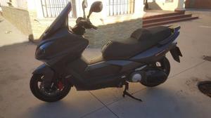 KYMCO Xciting 500 ABS (modelo actual) -09