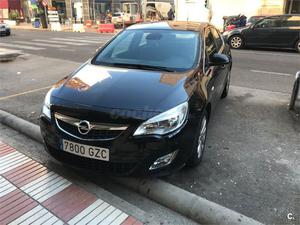 OPEL Astra 1.6 Cosmo 5p.