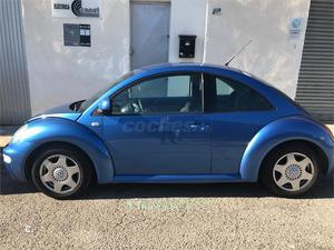 VOLKSWAGEN New Beetle 2.0 3p.