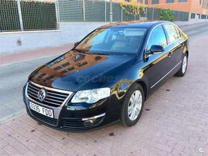 VOLKSWAGEN Passat 2.0 TDI 140cv Highline 4p.