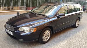 VOLVO V70 D5 Momentum 5p.