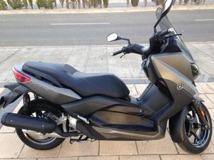 YAMAHA X MAX 125 ABS (modelo actual) -16