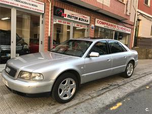 AUDI A8 2.5 TDI 4p.