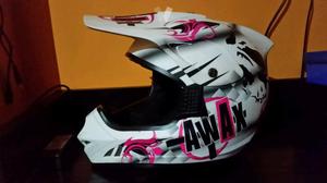 Casco Awax