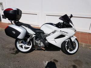 HONDA VFR 800 FI (