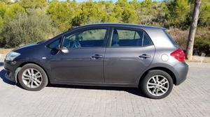 TOYOTA Auris 1.4 D4D Active Confortdrive -09