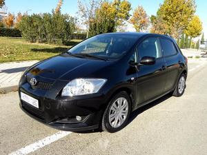 TOYOTA Auris 1.4 D4D Luna -08