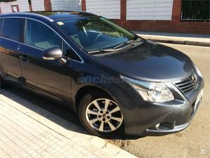 TOYOTA Avensis 2.2 D4D Advance Cross Sport 5p.