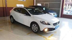 VOLVO V40 Cross Country 2.0 D3 Kinetic 5p.