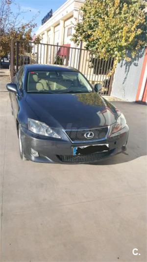 LEXUS IS220d Premium 4p.