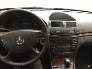 MERCEDES-BENZ Clase E E 200 CDI CLASSIC 4p.