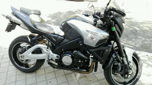 SUZUKI B-KING  (modelo actual) -09