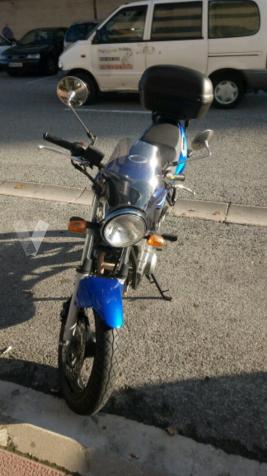 SUZUKI GS 