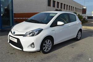 TOYOTA Yaris Hybrid Active 5p.