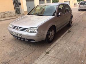 VOLKSWAGEN Golf 1.6 HIGHLINE 3p.