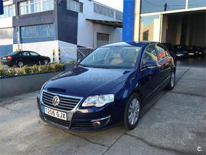 VOLKSWAGEN Passat 2.0 TDI 140cv DPF Highline 4p.