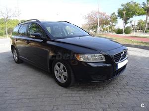 VOLVO V Momentum 5p.