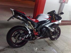 YAMAHA YZF R1 -08