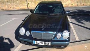 MERCEDES-BENZ Clase E E 270 CDI CLASSIC 4p.