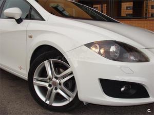 SEAT Leon 1.6 TDI 105cv EEcomotive Style Copa 5p.