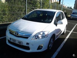 TOYOTA Auris Hybrid Active 5p.