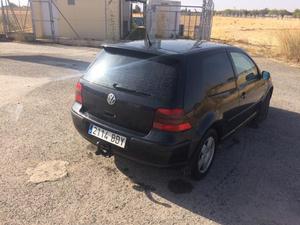 VOLKSWAGEN Golf 1.6 CONCEPTLINE -01