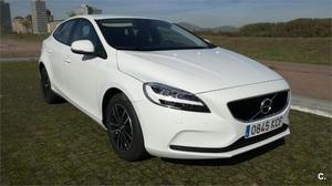 VOLVO V T3 Momentum 5p.