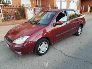 FORD Focus 1.8 TDdi Ambiente -02