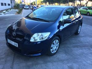 TOYOTA Auris 1.4 D4D Auris -08